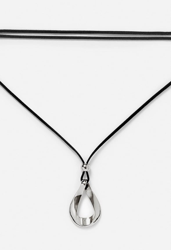 Ora Fixed Suede Lariat With Organic Ring Pendant Necklace Black/ Gold