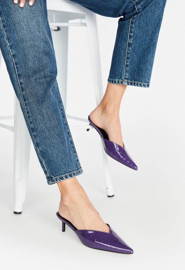 Iva Pointed Toe Court Acai