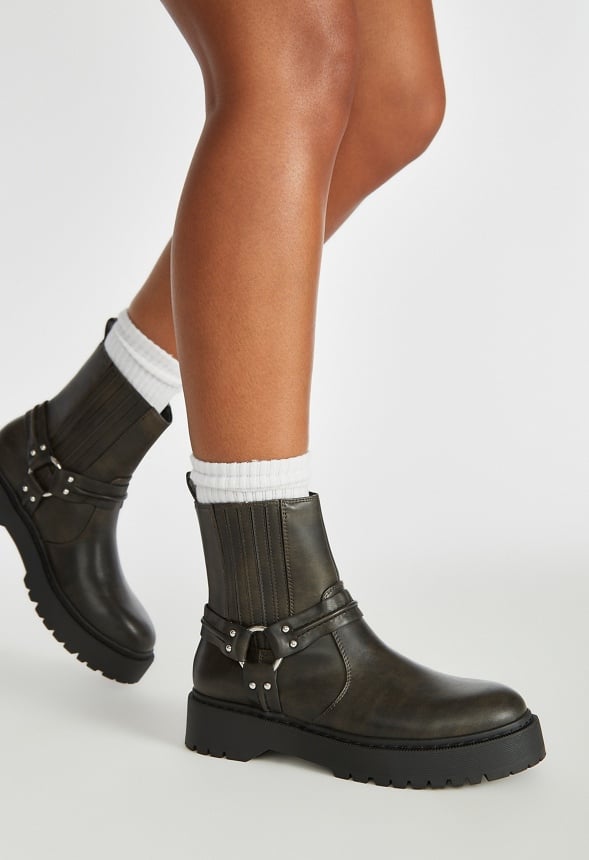 Beckett Chelsea Ankle Boot Distressed Black