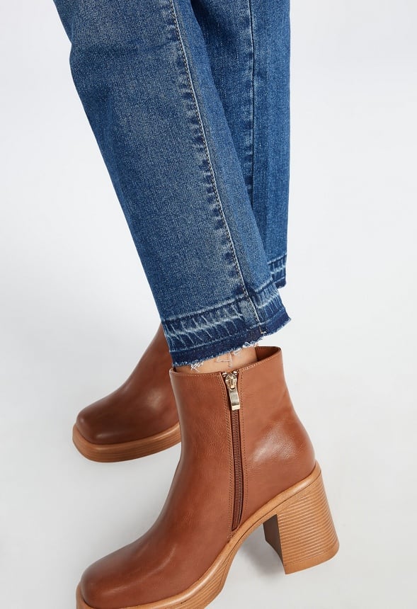 Tristan Mid Rise Ankle Straight Jeans Sphere